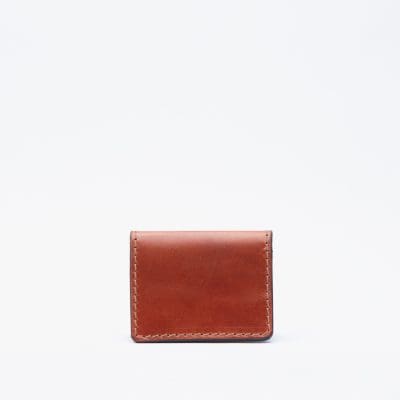 Handmade leather card holder by Mackenzie Leather Edinburgh shiny tan